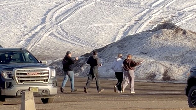 Za masakrem v Tumbler Ridge podle policie stoj� ne�sp�n� studentka, kter� pro�la tranzic� z mu�sk�ho pohlav�. (11. �nora 2026)