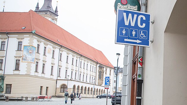 Ve�ejn� toalety jsou lidem v Olomouci k dispozici nap��klad v centru v Pavel��kov� ulici u Horn�ho n�m�st�.