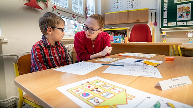 Z�pisy d�t� do prvn�ch t��d na Z�kladn� �kole Slovensk� ve Zl�n� (13. �nor 2026)