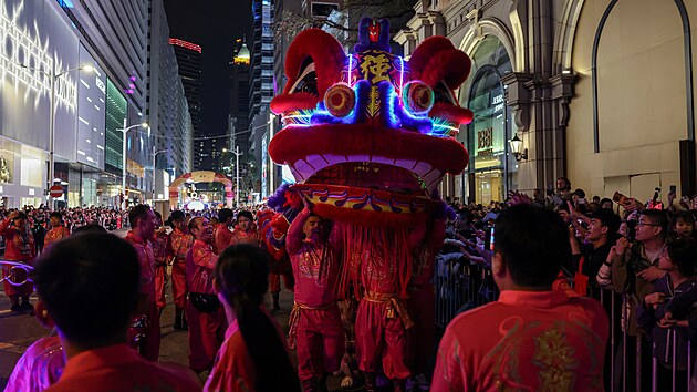 No�n� p�ehl�dka na oslavu prvn�ho dne lun�rn�ho roku kon� v Hongkongu (17. �nora 2026)