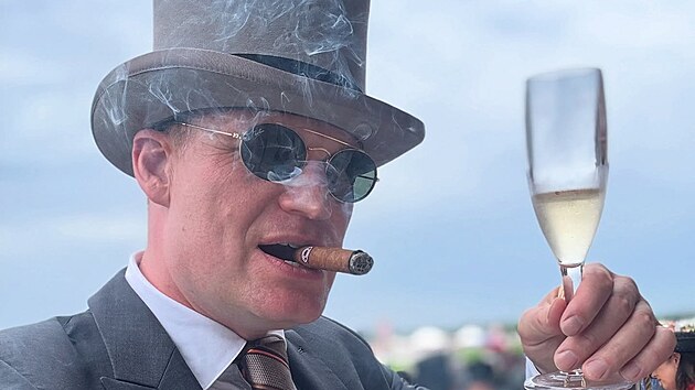 Sn�mek Filipa Turka, kter� H�bl p�esd�lel v pozv�nce na demonstraci.