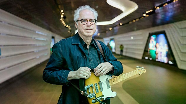Hlavn� hv�zdou festivalu Jazzinec bude americk� jazzov� kytarista Bill Frisell.