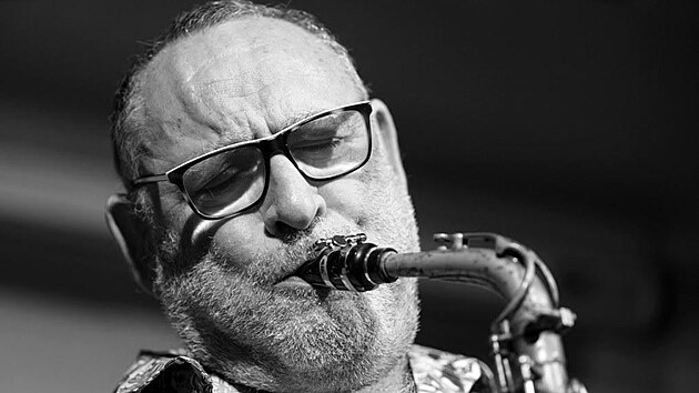 Britsk� saxofonista s izraelsk�mi ko�eny Gilad Atzmon