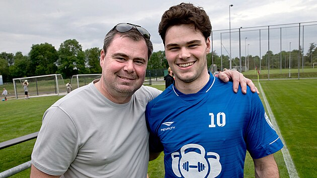 Jaroslav �pa�ek a David �pa�ek na charitativní akci v Dob�anech, krátce po...