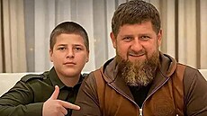 Ramzan Kadyrov a jeho syn Adam Kadyrov (nedatováno)