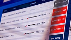 Americký Federální ú�ad pro letectví (FAA) do�asn� omezil provoz leti�t� El...