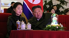 Novoro�ní oslavy v KLDR. Po boku Kim �ong-una se jich zú�astnila i jeho dcera...