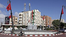 Kruhový objezd v Al-�Ajún v Západní Saha�e (6. listopadu 2025)