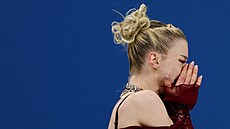 Amber Glennová se kv�li chyb� v krátkém programu rozplakala.