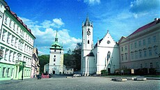 Radnice v ulici plánuje opravu vozovek a nové chodníky, úpravy zelených ploch...