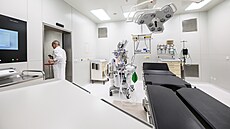 V d��ínské nemocnici otev�eli nový pavilon pro gynekologicko-porodnické...