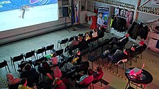 Obyvatelé Boleráze sledují po�ínání svého rodáka Hagary na olympijských hrách.