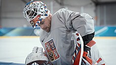 Branká� Karel Vejmelka na tréninku �eského týmu