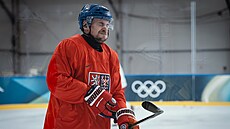 �eský obránce Jan Rutta s grimasou ve tvá�i b�hem tréninku na olympijských...