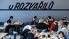 Jídelna U Rozva�il� v obchodním d�m� Bílá Labu�. (19. února 2026)