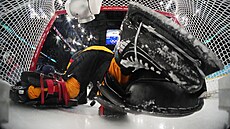 Philipp Grubauer z N�mecka v akci b�hem zápasu s Francií. (17. února 2026)