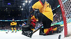 Slovenský hrá� Dalibor Dvorský st�ílí �tvrtý gól svého týmu. (18. února 2026)