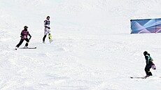 Ne��astný Atle Lie McGrath na svahu t�ko skrýval zklamání. U sjezdovky nechal...