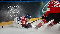 Martin Ne�as (98) po pádu v souboji se �výcarskem. (15. února 2026)