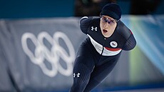 Rychlobrusla� Metod�j Jílek b�hem vít�zného závodu na 10 000 metr� (13. února)