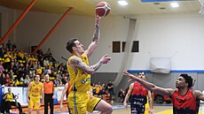 Ústecký Ladislav Pecka úto�í na brn�nský ko�.