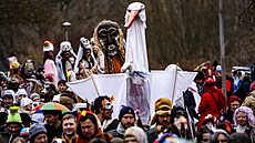 Oslavy masopustu v Roztokách u Prahy. (14. února 2026)