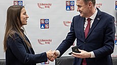 Olympijská vít�zka Zuzana Mad�rová na Krajském ú�adu Libereckého kraje. (12....