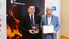Titul EY Podnikatel roku 2025 Zlínského kraje p�evzal Jakub Gabriel (vlevo),...