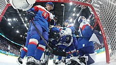 Poty�ka mezi Finem Luostarinenem a slovenským hrá�em Nemecem u slovenské...