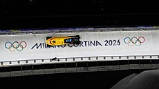 N�mecký dvojbob v obsazení Johannes Lochner a Georg Fleischhauer. (17. února...