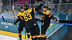N�me�tí hrá�i slavící gól v zápase proti Dán�m. (12. února 2026)