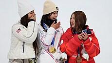 Finalistky snowboardové U-rampy zlatá Jihokorejka Gaon Choi, st�íbrná...