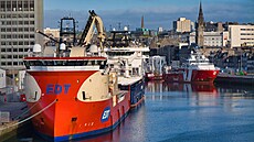 Tankery ve skotském m�st� Aberdeen (11. února 2026).