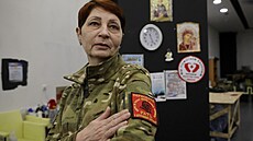 Ruska Ljudmila �ije ve Voron�i maskovací uniformy pro ruské vojáky. (24. ledna...