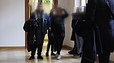 �ena �elí ob�alob�, �e spolu s bývalým p�ítelem utýrala svou novorozenou dceru....