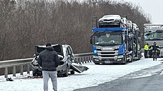 Hromadná nehoda uzav�ela dálnici D8 sm�rem na Ústí nad Labem. (16. února 2026)