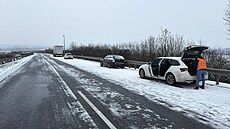 Hromadná nehoda uzav�ela dálnici D8 sm�rem na Ústí nad Labem. (16. února 2026)