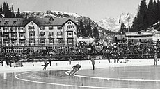 ZOH 1956 v Cortin� d�Ampezzo. Hokej pod �irým nebem. Nyní atrakce, tehdy...
