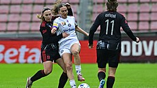 Spar�anské fotbalistky v úvodním �tvrtfinále Evropské poháru s Austrií Víde�...