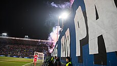 Olomoucký branká� Jan Koutný v utkání play off Konferen�ní ligy.