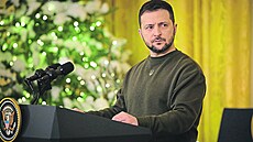 Nejznám�j�í �politický� svetr posledních let. Ukrajinský prezident Volodymyr...