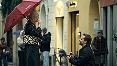 Pod p�ti kruhy se v Milán� zasnoubili také krasobrusla�i Olivia Smartová a...