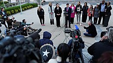 Rodiny d�tí, které jsou podle nich ob�mi závislosti na sociálních sítích,...