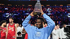 Anthony Edwards s cenou pro neju�ite�n�j�ího hrá�e Utkání hv�zd NBA