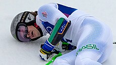 Jako by Lucas Pinheiro Braathen nemohl uv��it, �e v ob�ím slalomu získal zlato.