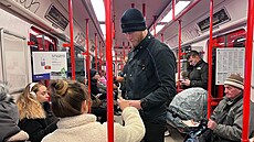 Revizo�i kontrolují pasa�éry v pra�ské MHD. Denn� pokutují pr�m�rn� 12 lidí.