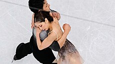 Riku Miuraová a Rjui�i Kihara z Japonska sout�í b�hem volných jízd v...