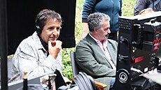 Tomá� Krej�í� a Martin Dejdar v seriálu Kamarádi (2025)