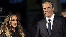 Sarah Jessica Parkerová a Chris Noth v seriálu A jak to bylo dál... (2021)