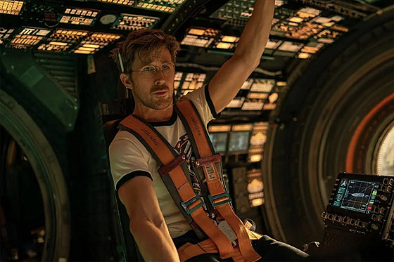 Ryan Gosling zachraňuje svět z hlubin vesmíru jako Spasitel - iDNES.cz